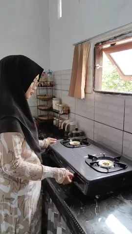 Ganti kompor gas baru 2 tungku dari Rinai RI 602 AG yang cantik banget, bikin cepet masak karena salah satu mata tungku sudah api turbo.  #komporgas #dapur #dapuraesthetic #dapurminimalis 