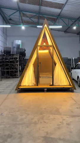 Instalação da cortina 🙏🏻❤️ #chale #cabana #paz #facil #grupoadriel #aconchego #chaléinsdustrial #industrial #moderno #carnaval #serralheiro 