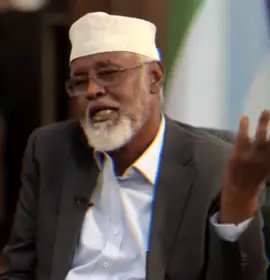 AHMED MADOOBE VS HASSAN SHEIKH ALWAYS AHMED MADOOBE WINS IN EVERY BATTLE...WHETHER IN WORDS OR REAL BATTLE FIELD.  #Jubaland #ahmedmadoobe #hassansheikh #somalia #muqdisho #somalitiktok #treanding #dafacvibes 