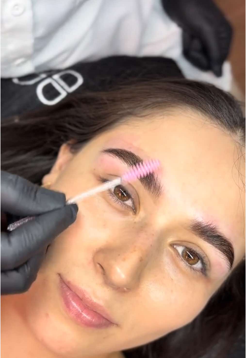 probablamente esté ocupada dándole el mejor servicio con los mejores productos🙂‍↕️💓  #browlamination #bbl #bblcrew #process #browartist #brows 