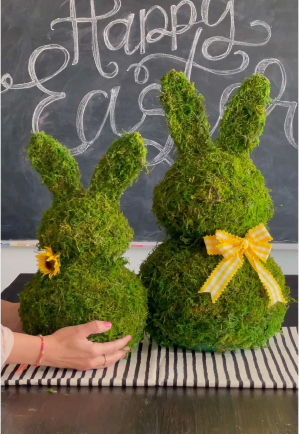 Full details here: https://www.agirlandagluegun.com/giant-moss-bunny-from-dollar-tree-supplies/ #dollartree #crafts #crafty #easterbunny #eastercrafts #DIY #diyproject 
