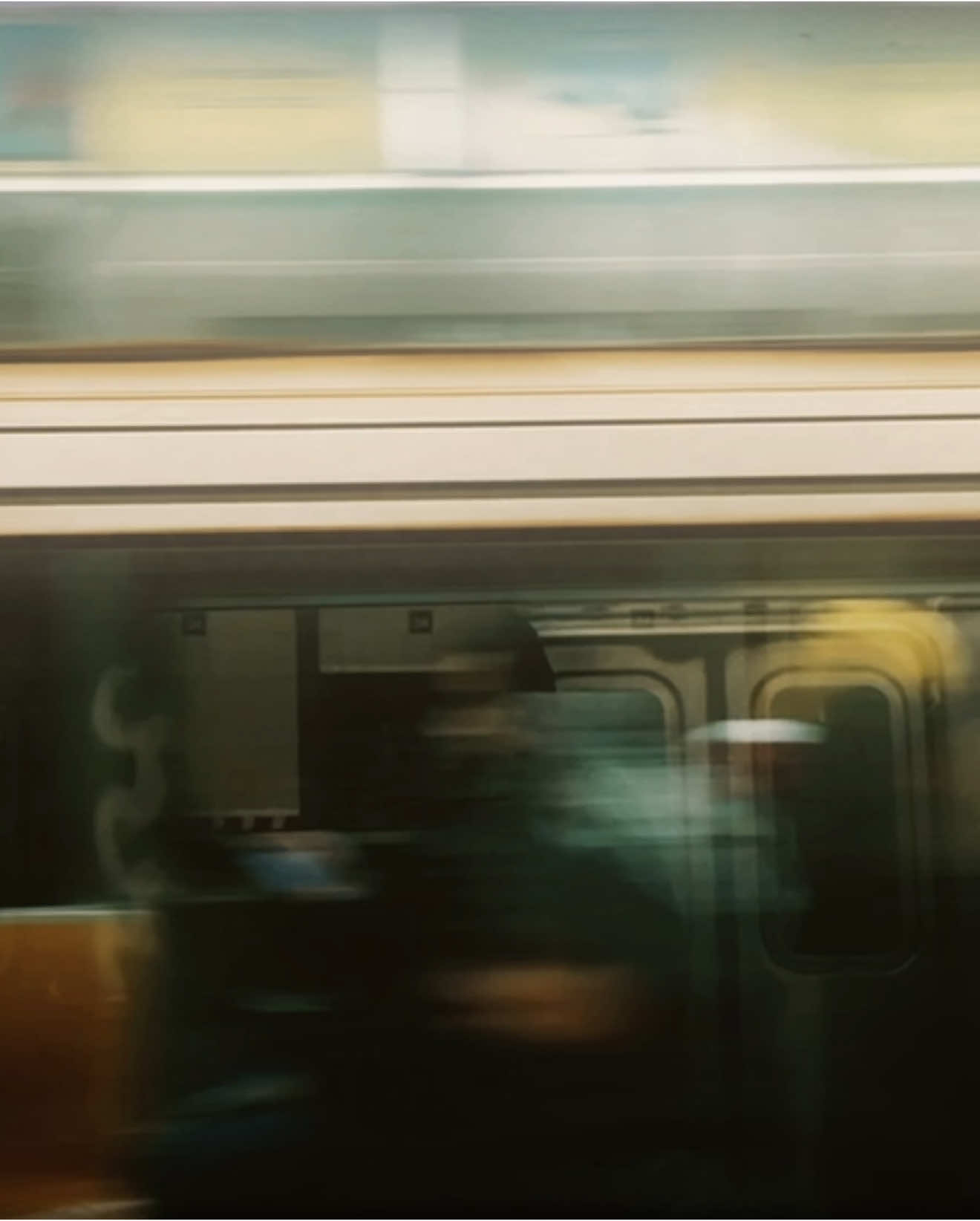 Never ending cycle🚊 #nycsubway #videography #cinematic #cinematography #colorgrading #creatorsearchinsights 