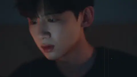 Và thế là suốt Tết năm đó, đã có một Tang Diên ở lỳ trong phòng để cố gắng thăng cấp #chuongnhuocnam #bachkinhdinh #khododanh #tzmeiuy_team 