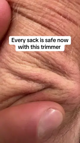 Super impressed with this trimmer honestly, cuts good and doesn’t nick me at all!! I’m a hairy mf too so i shave pretty regularly #razor #mensrazor #shaving #cleanshave #balls 