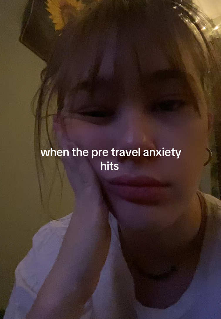 i bawled my eyes out for hours before i left for hawaii 😭  