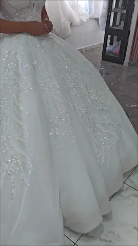 🥰💍👗👗👗🪄🪄🪄 #NIZBER BRIDAL #yodigosiamivestido #amemivestido #vestidodenovia #mivestidosoñado😍👑 #corteprincesa👗💜 