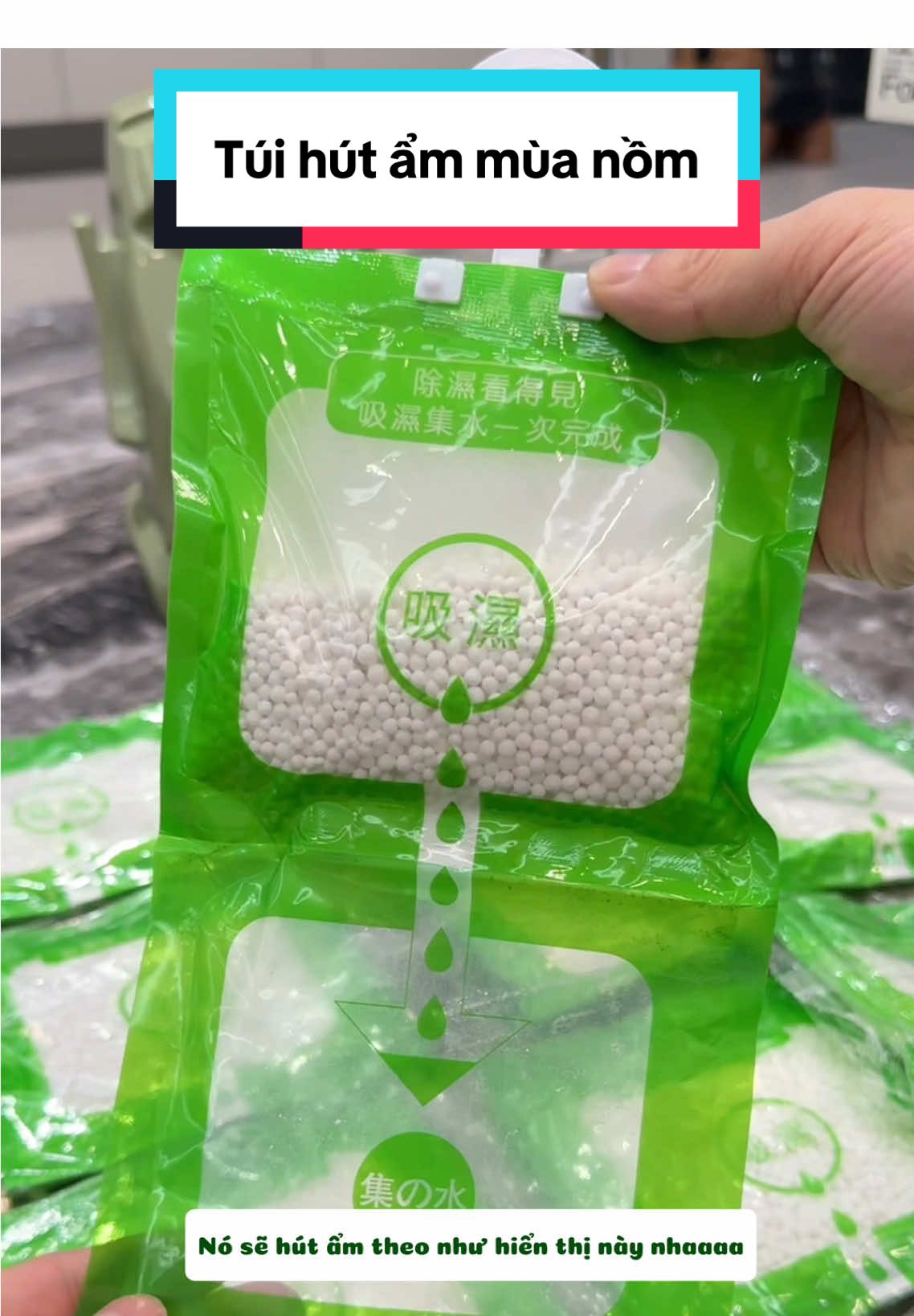 Túi hút ẩm mùa nồm giúp nhà khô thoáng loại bỏ nấm mốc  #tuihutam #tuihutamtreotuao #tuihutamquanao #hutam #hutammuanom #muanom #hutamphong #giadungtienich #thao2mai #xh 
