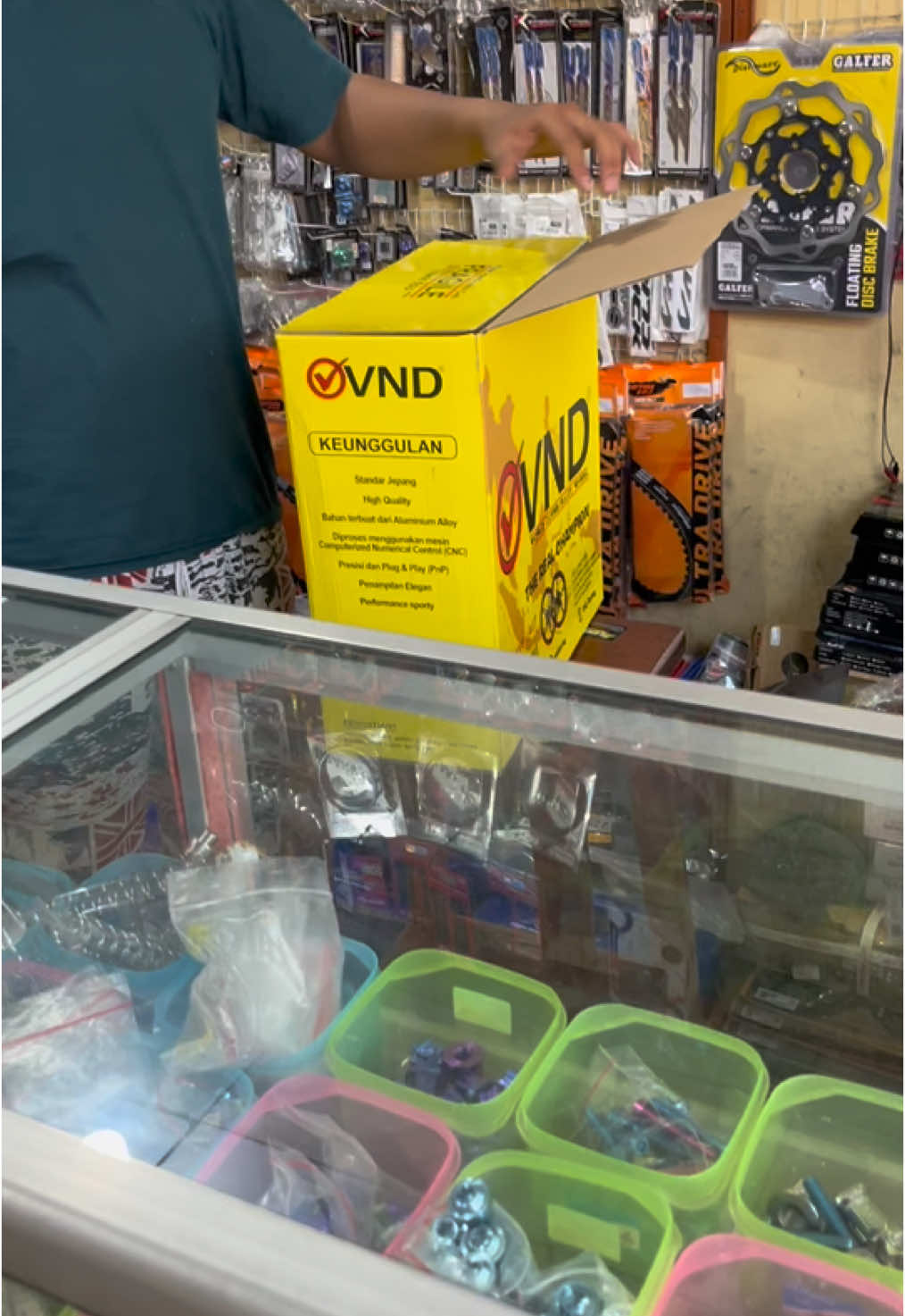 Nyore beli takjil❎ Nyore beli velg✅ #fyp #vario125new #variomodifikasi #pervarioanduniawi #vavarioan #masukberandafyp #xybca #wargahehe 