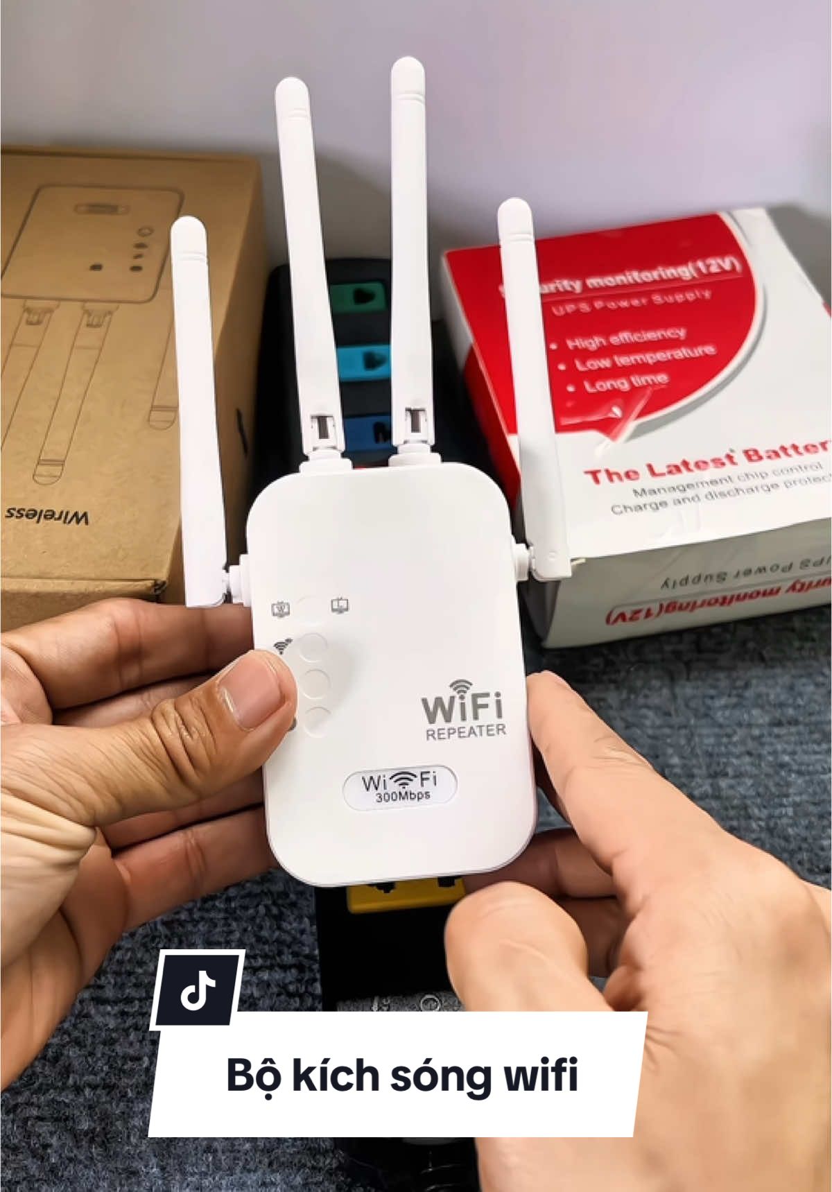 Bộ kích sóng wifi 4 râu tốc độ cao xuyên vật cản khoảng cách xa. #bokichsongwifi #kichsongwifi #kichsongwifi4rau 