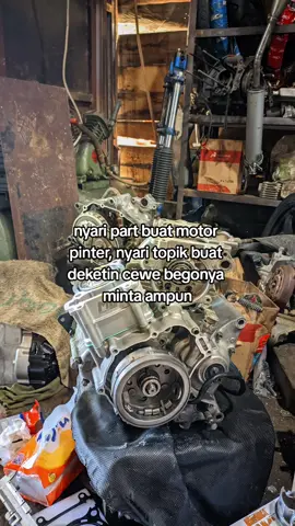 tolong tutor nya😭