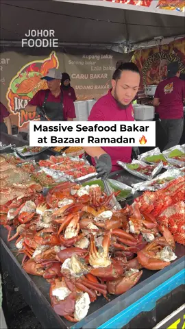 Massive Seafood Bakar & Nasi Goreng Seafood 📍Bazar Ramadan Taman Suria #johorbahru #johorfoodie #MYFoodie #Foodie #MakanLokal #halalfoodie 