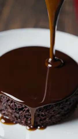 Satisfying chocolate cake drip🍰 #satisfying #slowmo #flow #drip #relax 