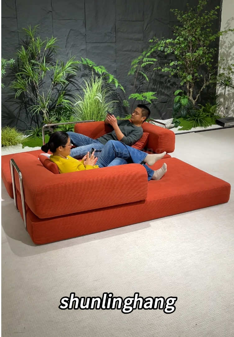 A multi-functional sofa bed that can save a lot of space! #compressionsofa #compressionsofabed #sofabed #homefurniture #boxsofa #boxchiar #boxsofabed #exporttrade #furniture #sofa #bed #exportfurniture #functionalsofa #bedroomsofa #livingroomsofa #livingroom 