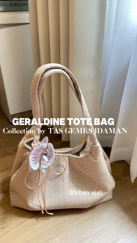 tasnya secantik itu, cocok banget dipake buat ngampus atau ngantor😍 #tas #taswanita #totebag #totebagaesthetic #taskuliah #tasngantor #tasmurah #fyp #fypage 