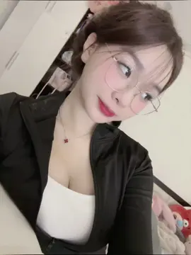 @Linh Thỏ ♡  ̊ ✧ 