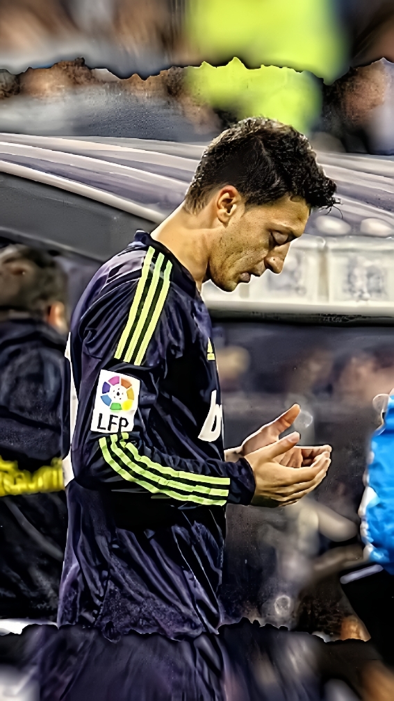 ozil 🤲 #mesutözil #margacfu #sepakbola #xyzcba #fyp #mclaren #nowm 