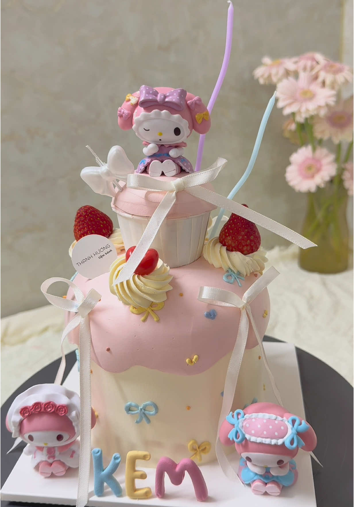 Ngày nào đi học về cũng oder mẹ bánh  