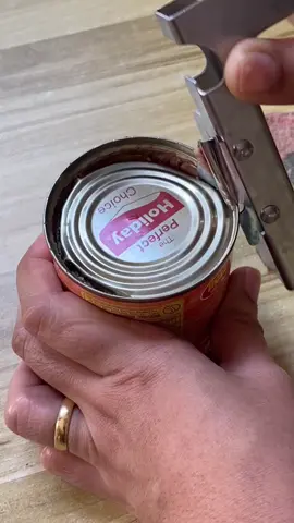 Stainless manual can opener #canopener #stainlesscanopener #manualcanopener #kitchentool 