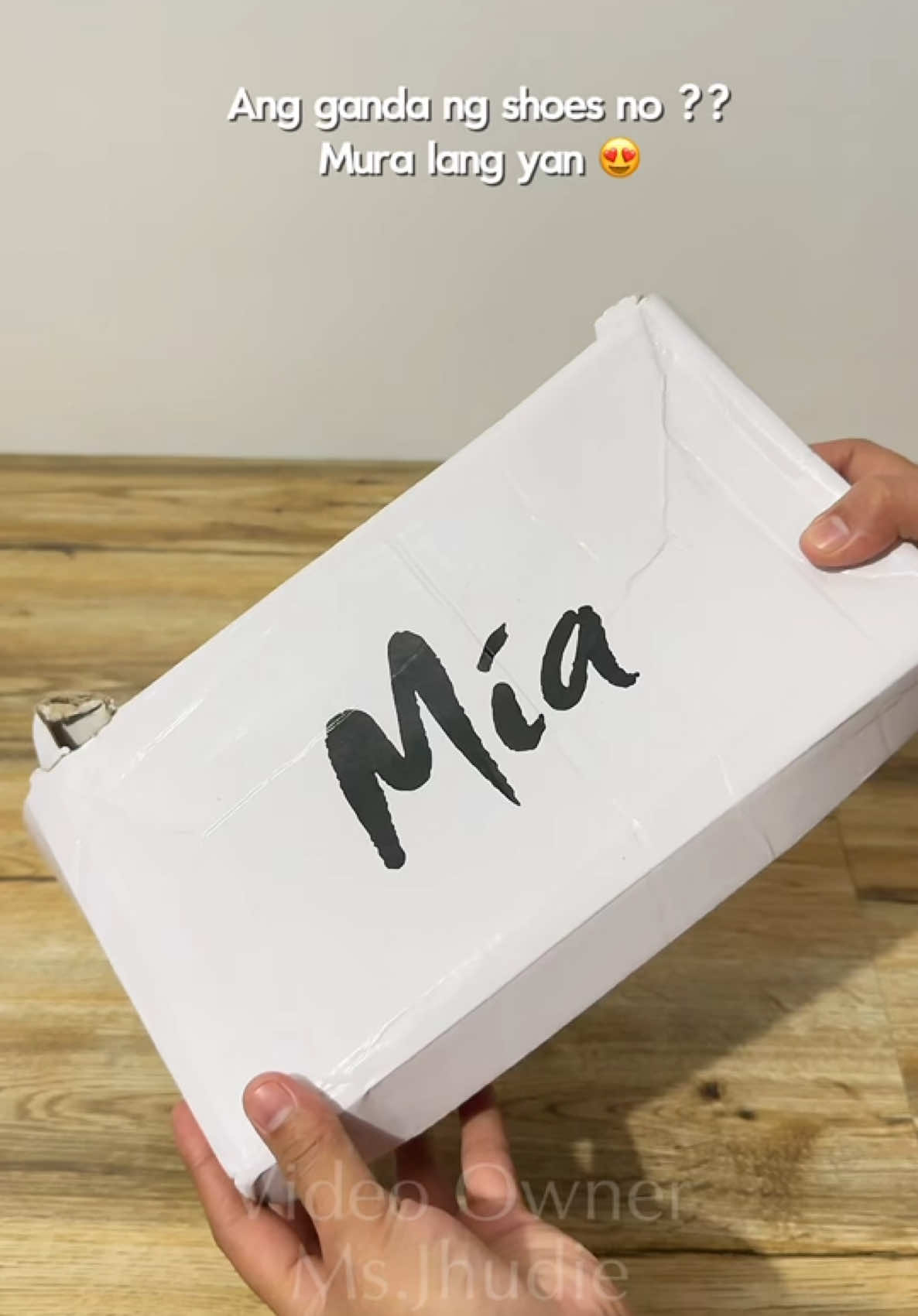 Grabe pang ilang sapatos ko na to from mia shoes ! At talaga namang maganda ang quality 🥰 #rubbershoes #shoesforwomen #sneakers #footwear #miashoes #affordableshoes #shoes 