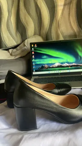 #schoolshoes #2inch #blackshoeswithheels #blackshoesforwomen #blackshoesforschool 