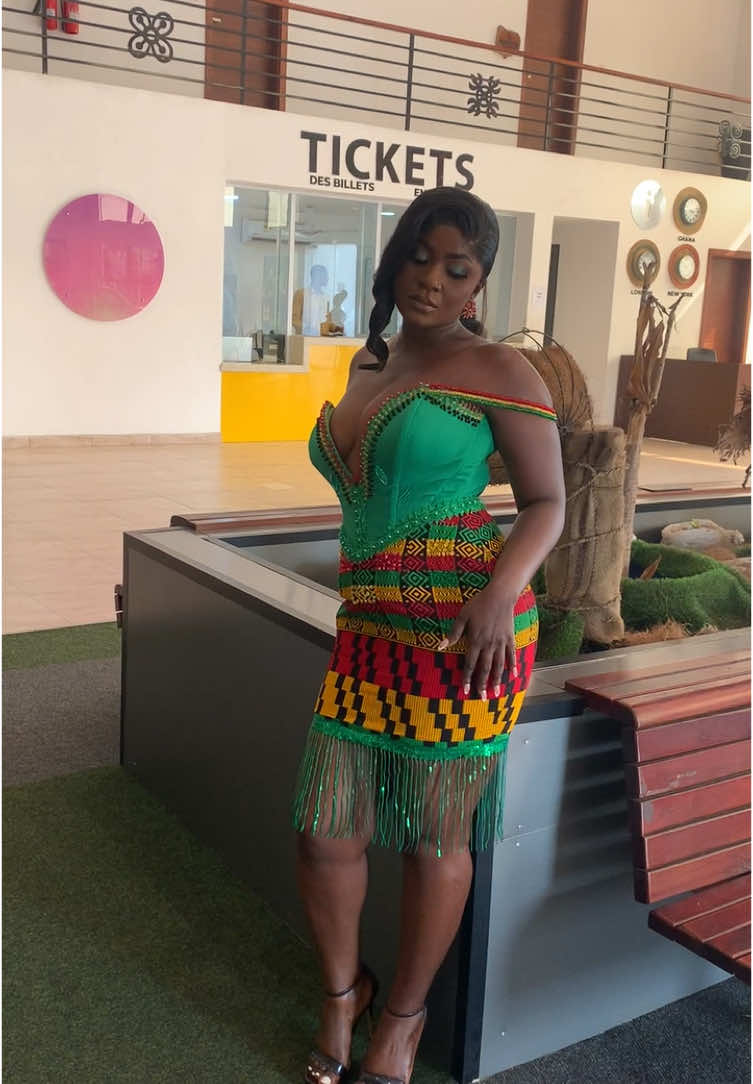 “Beauty in motion”#fyp #fypp #celebrity #ghanatiktok🇬🇭 #africa #actress #africantiktok #sark 