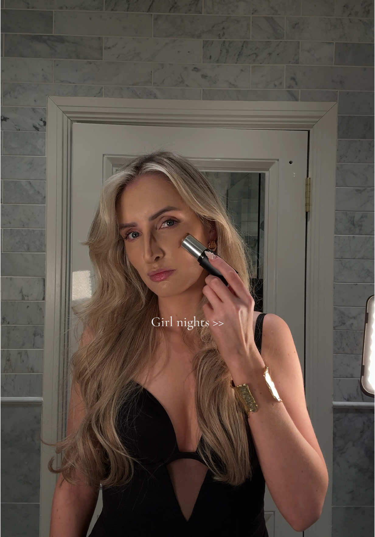 revenge makeup ✨  I used;  @Dolce & Gabbana foundation  @Diorbeauty contour stick  @chanel.beauty setting powder @Charlotte Tilbury bronzer  @dolcegabbana highlighter  @charlottetilbury eyeshadow  @chanel.beauty lip liner  @dolcegabbana matte lipstick  @charlottetilbury setting spray  #grwmmakeup #girlythings  