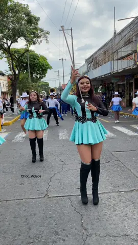 @Miranda 🤩🤩Bella Cachiporra de Banda Municipal De Panchimalco, de El Salvador @Panchimalco banda oficial #cachiporrista #elsalvador🇸🇻 #mazatenango #bailarina #bailarina #TikTokLIVE #LIVE #LIVEhighlights 