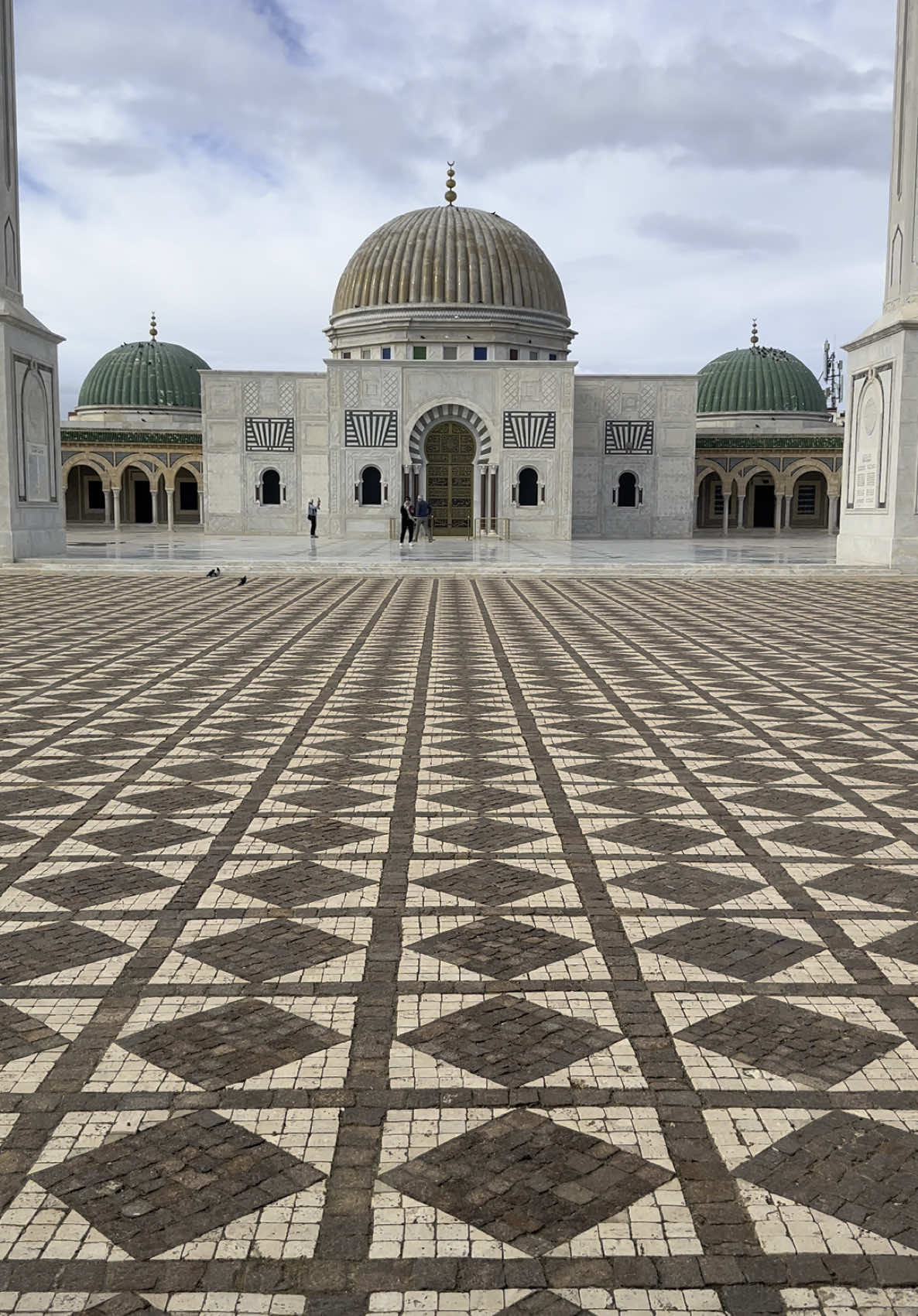 Bourguiba Mosque📍#tunisia #monastir #fyp #2025 #takemeback #january2025 #coupleholiday #Ramadan #mosque #muslim #forupage 