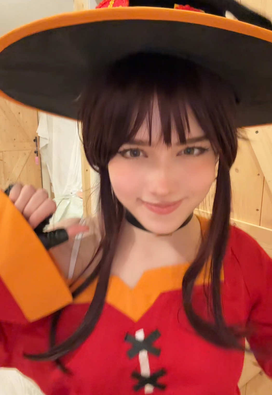 Silly megumin time, love this cosplay really is my favorite <3 #fyp #foryoupage #foryou #blowthisup #megumin #megumincosplay #meguminkonosuba #konosuba #konosubamegumin #cosplayer #egirl #trend #manga #anime 