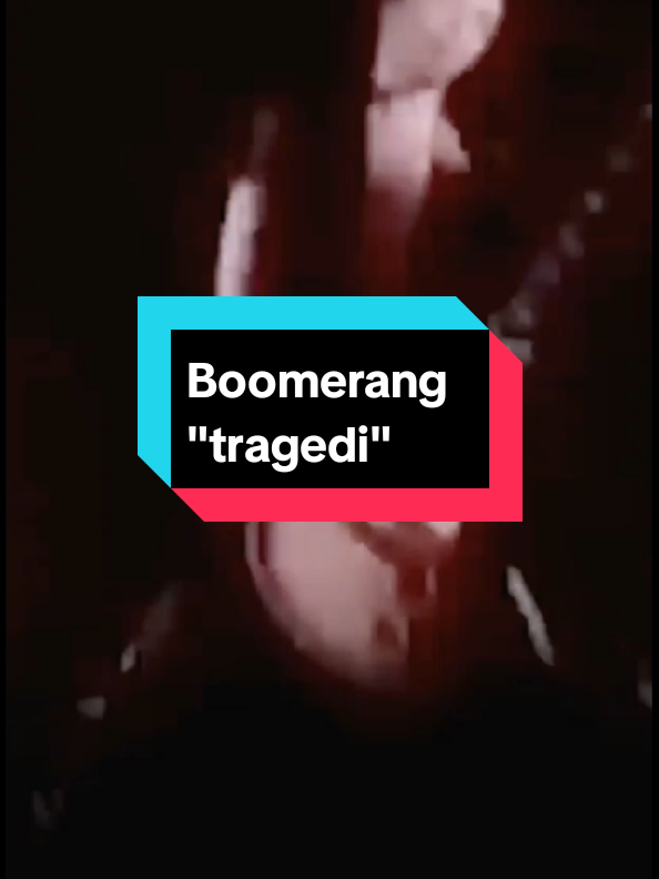 Tragedi  #fyp #royjeconiah #boomerang #tragedi #musicvideo #liriklagu #fypage 