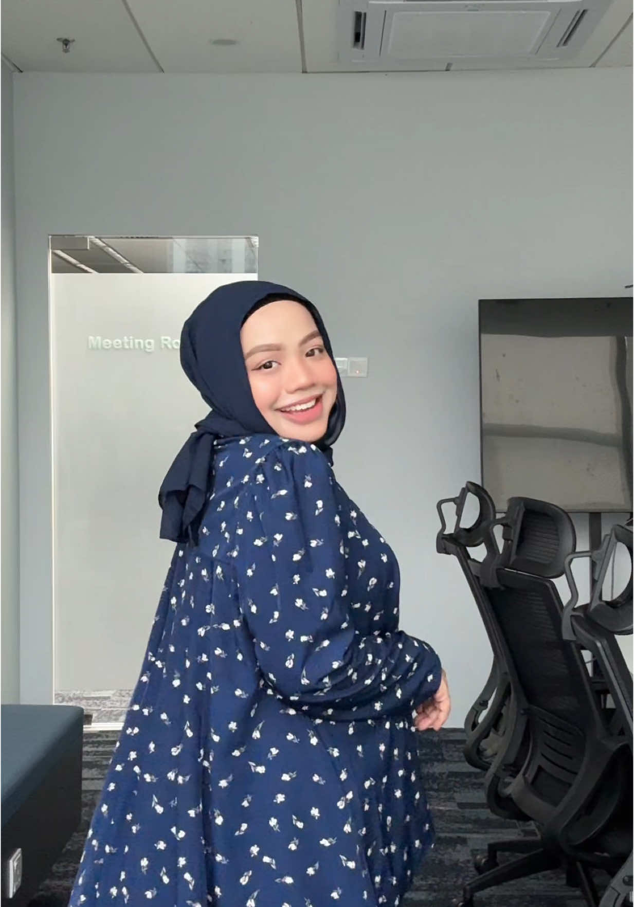 Manis berbaju kurung harini 💙  Salam Ramadhan Kareem ✨
