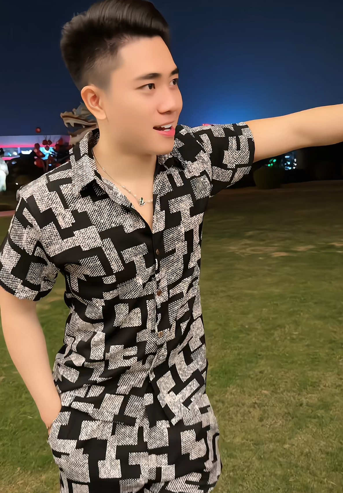 [ NHẬN HÀNG SAU TẾT] Sét Bộ Sơ mi lụa loang