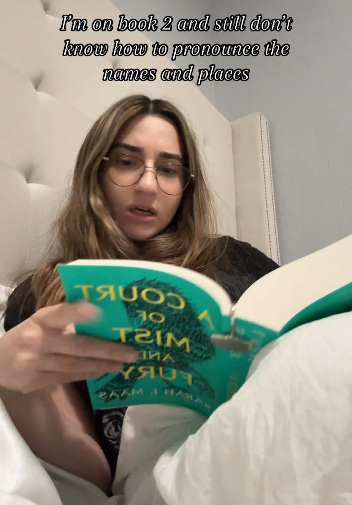 ~Fantasy is a struggle sometimes 😩 when I hear the correct pronunciation I still read it differently in my head😭📚 #BookTok #fyp #acotar #acourtofmistandfury 
