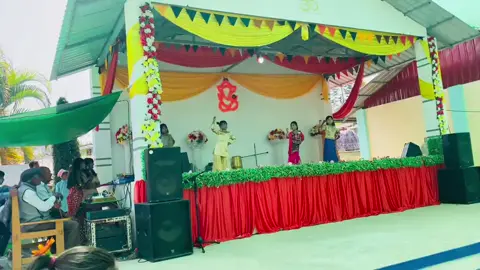 My pookei💗 Maharshivratri တွက် Naung Khan Ji (Milan sarkhar) မှကလေးငယ်များကို သင်ပေးဖစ်တာလေးပါရှင့်💗 အသွက်လေးတွေအရမ်းချစ်ဖိူ့ကောင်း💗 26.2.2025 #roshni #roshnidancegroup #maharshivratripoojaa #roshni #ဂေါ်ရ်ခါးမလေးပါရှင်🤩🤩🤩 #fyppppppppppppppppppppppp #dance #roshnidancegroup 