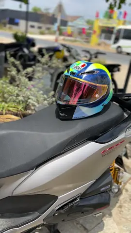 #Nón #AGV_Pista