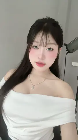 Xa vừa thôi nha :))