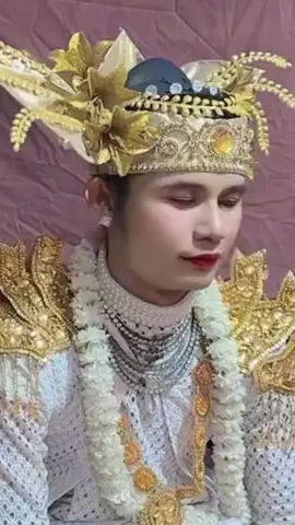 ##ဆန်းမင်းအောင်ရဲအကြည်တချက်