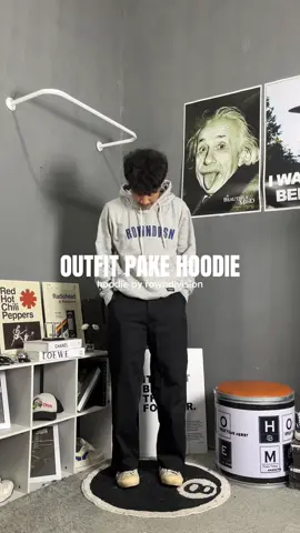 Hoodie cakep🫵🏻🤩 @ROWNDIVISION  #outfitinspo #fashiontiktok #gayaditiktok #inspirasioutfit #fyp #OOTD #rekomendasioutfit #lokalbrand 