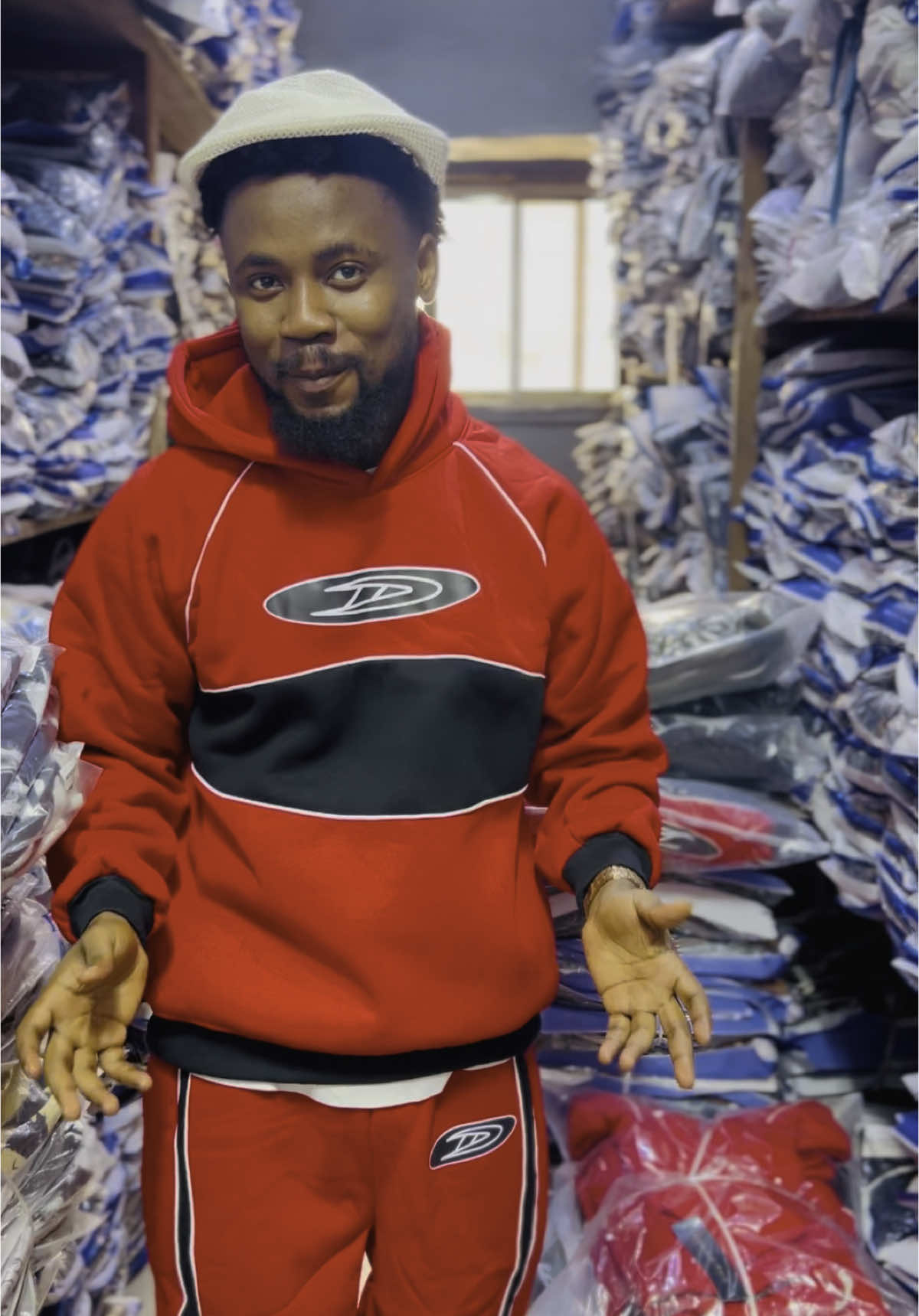 Luxury up&down hoodie available 🥵🔥🔥 #fypシ゚ #viral_video #fyp #viral #trendingvideo #viraltiktok #foryoupage❤️❤️ #viralvideos #goviral #fypppppppppppppp #trendtiktok #luxury 