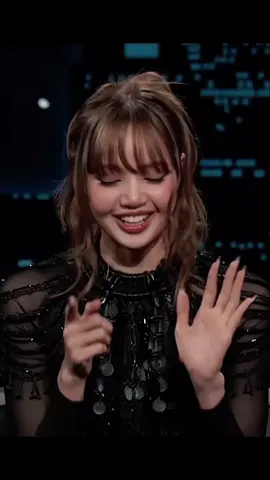 #lisa has the prettiest smile in the world🌻#lisa #blackpink #lloud #fypシ 