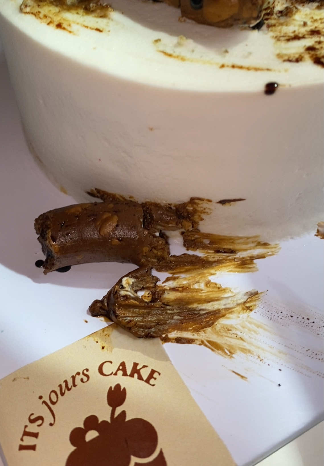 Jawaban dari lagu ini… C#CUSTOMAMEDAY CAKE PERTAMA DI BANDUNG!! DM/whatsapp for order (Link on bio) ITSJOURS’S Studio 📍Jl Muhtarudin Blok B-62 Trsn Buah Batu Bandung (dekat pintu masuk tol Buah Batu, Bandung) ⏰Open hours: Monday - Saturday : 08:00 - 17:00 Sunday : Pick up only Whatsapp on bio __ #cakebandung #koreancake #customcakebandung #bentocakebandung #kuebandungenak