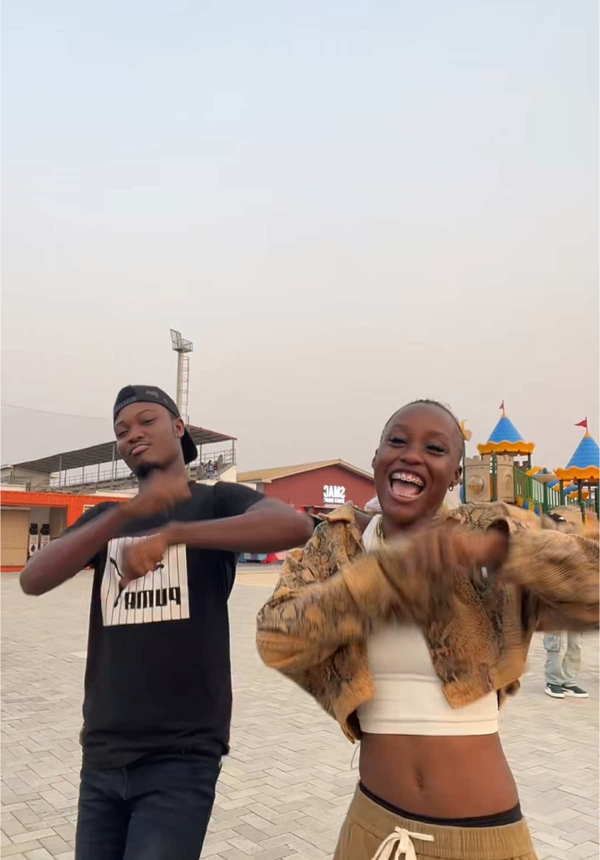 Fun fact we both went to the same school 😅.  W/ @Kevonnnnn😍🔥  Dc: @divine  #sheisrichael #_richael1 