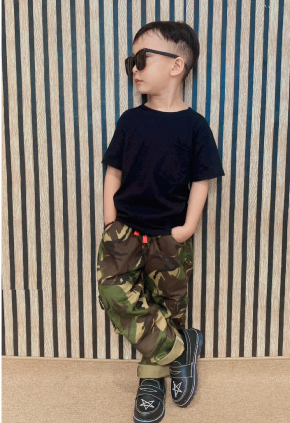 Akhirnya punya celana ini  cakep banget😭 Celana loreng army panjang anak 1-12th, terbuat dari bahan katun lembut yang ga kaku, nyaman banget dipakai! Pinggang full karet dengan tali serut, bikin fit di badan anak. Desain loreng militer yang trendy dan stylish, cocok untuk mix and match. Bahan berkualitas, breathable, dan pastinya nyaman seharian! 👖✨ #CelanaLoreng #AnakStylish #LorengArmy #FashionAnak #MixAndMatch #BahanKatunLembut #TrendyKids #ComfortableWear #KidsFashion #BreathableFashion