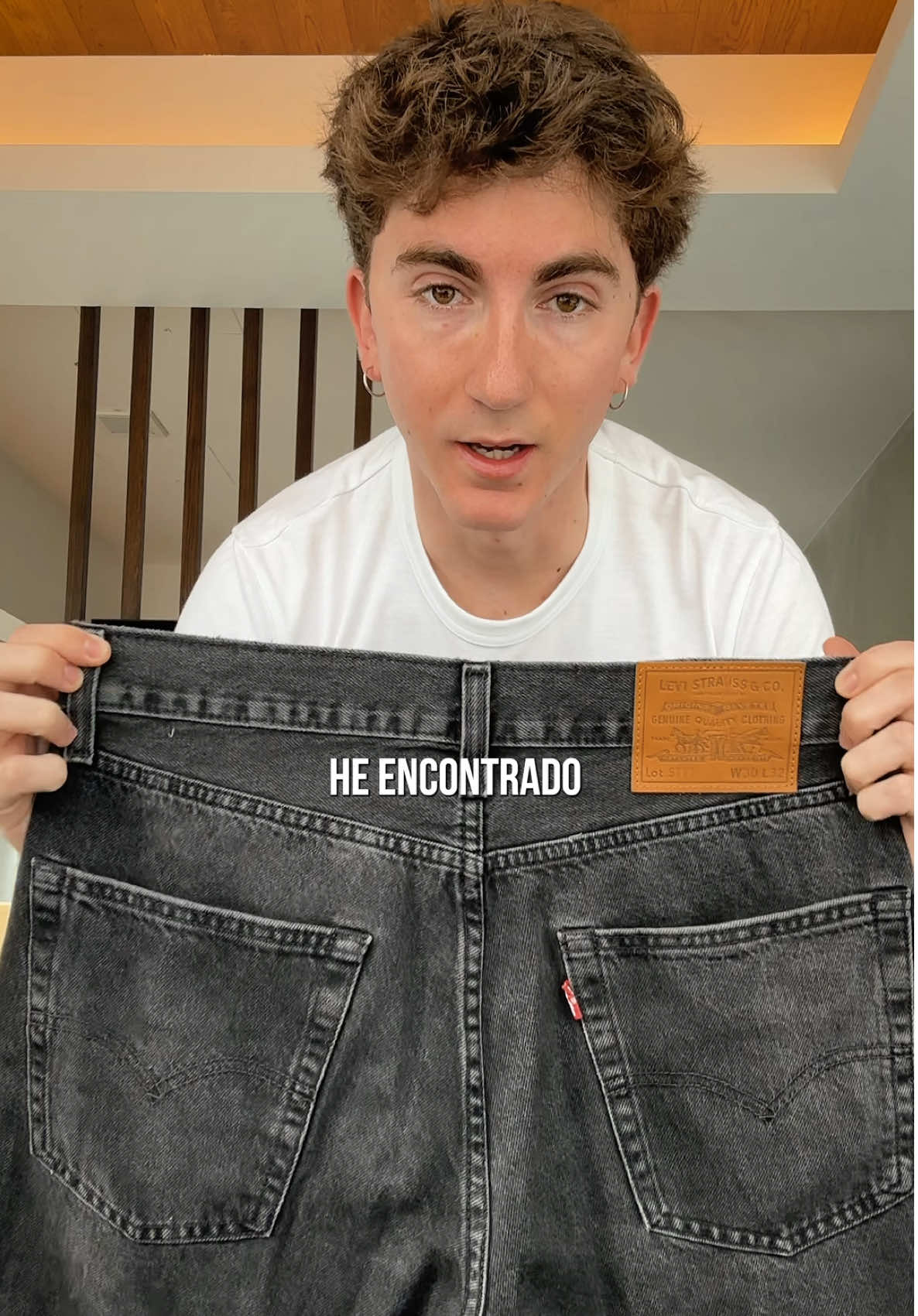 Para mí los pantalones perfectos que tiene Levis son estos, los Baggy Jeans! 👖🫂