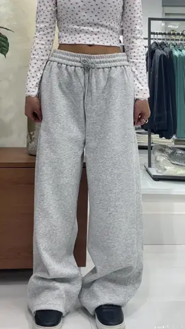 baggy joggers for girls#deliveryallovernepal🇳🇵 #boudhakathmandunepal #availableinstore 