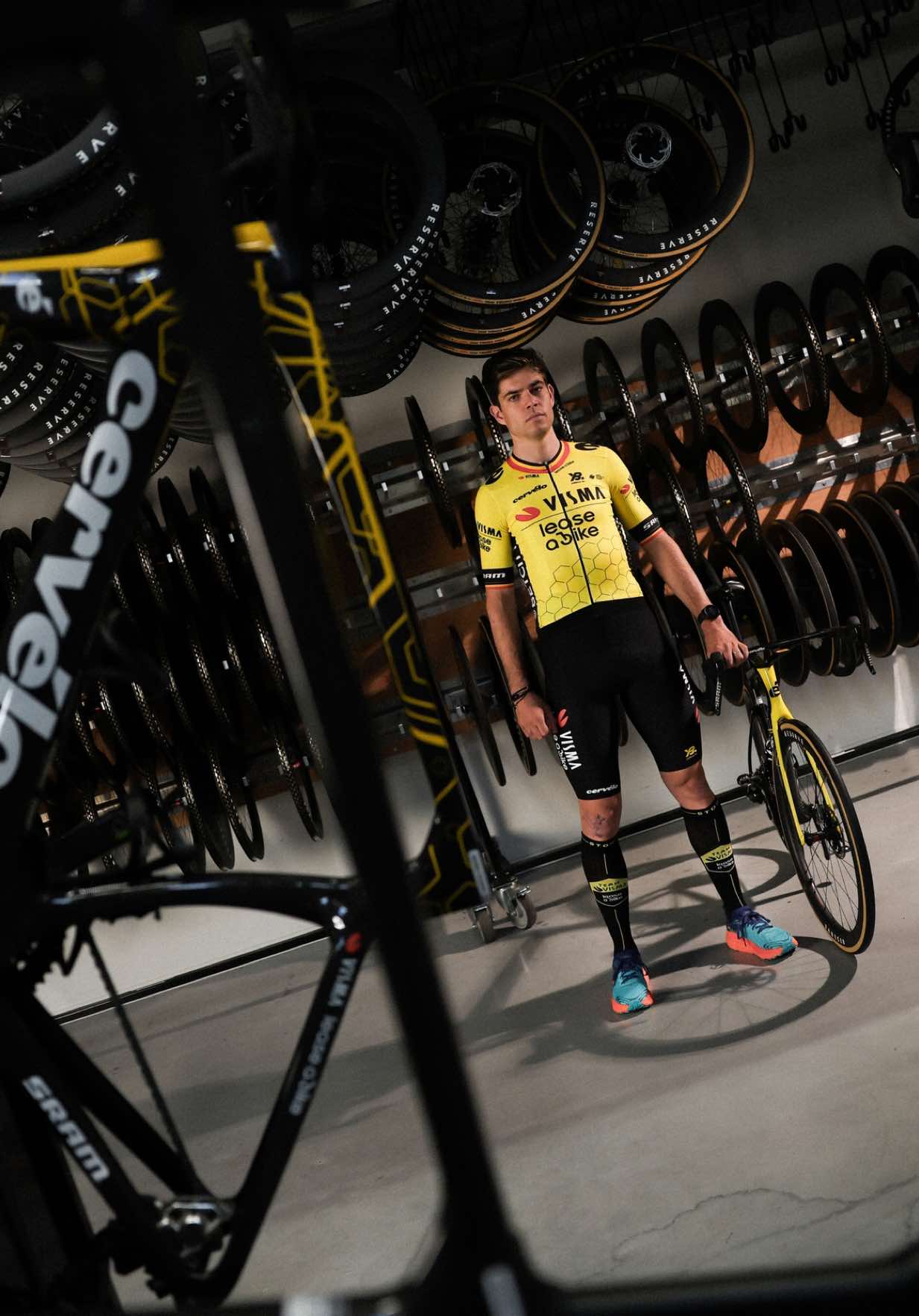 Wout van Aert is a powerhouse in cycling, and this season, STOX is proud to support him and Team Visma-Lease a Bike in their journey. To celebrate, we wrote Wout a letter—honoring his resilience and inspiration! 🚴‍♂️🔥 #stoxenergy #woutvanaert #teamvismaleaseabike 