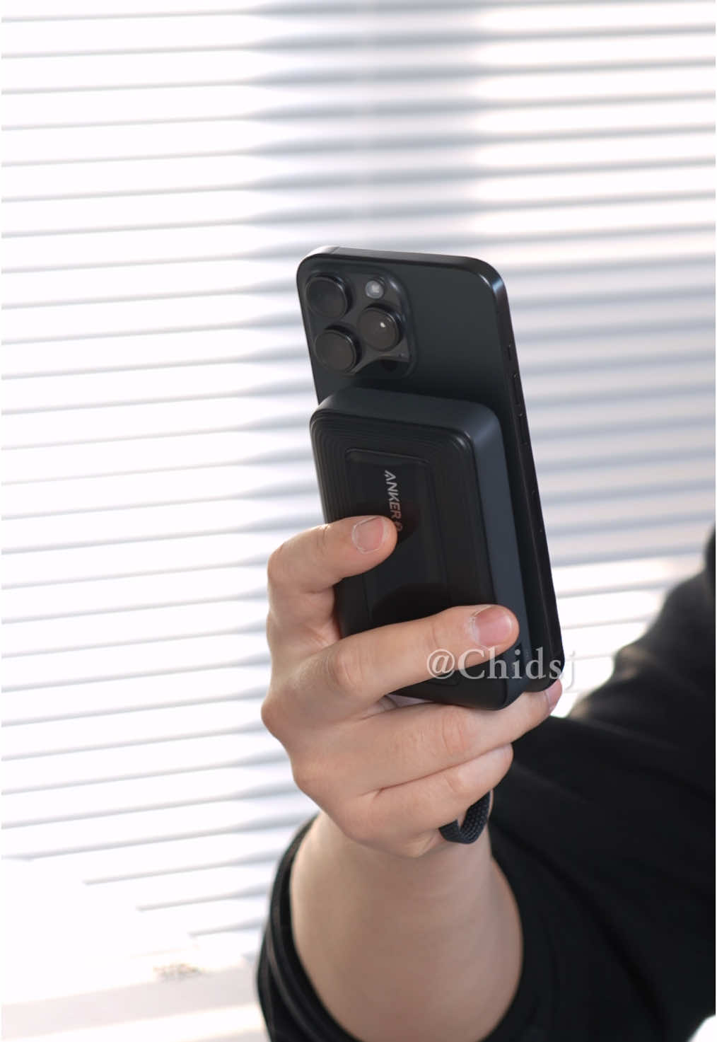 The Anker Zolo 10,000mAh Power Bank is a highly portable and powerful device with a built-in USB-C cable. It supports fast charging and lets you charge up to three devices at the same time. This Anker Zolo power bank is definitely a winner—two thumbs up! #techreviewer #gadgetreview #anker #ankerzolo #ankerpowerbank #powerbank #fastcharging #10000mah #10000mahpowerbank #tiktokshopmademebuyit #ankershop 