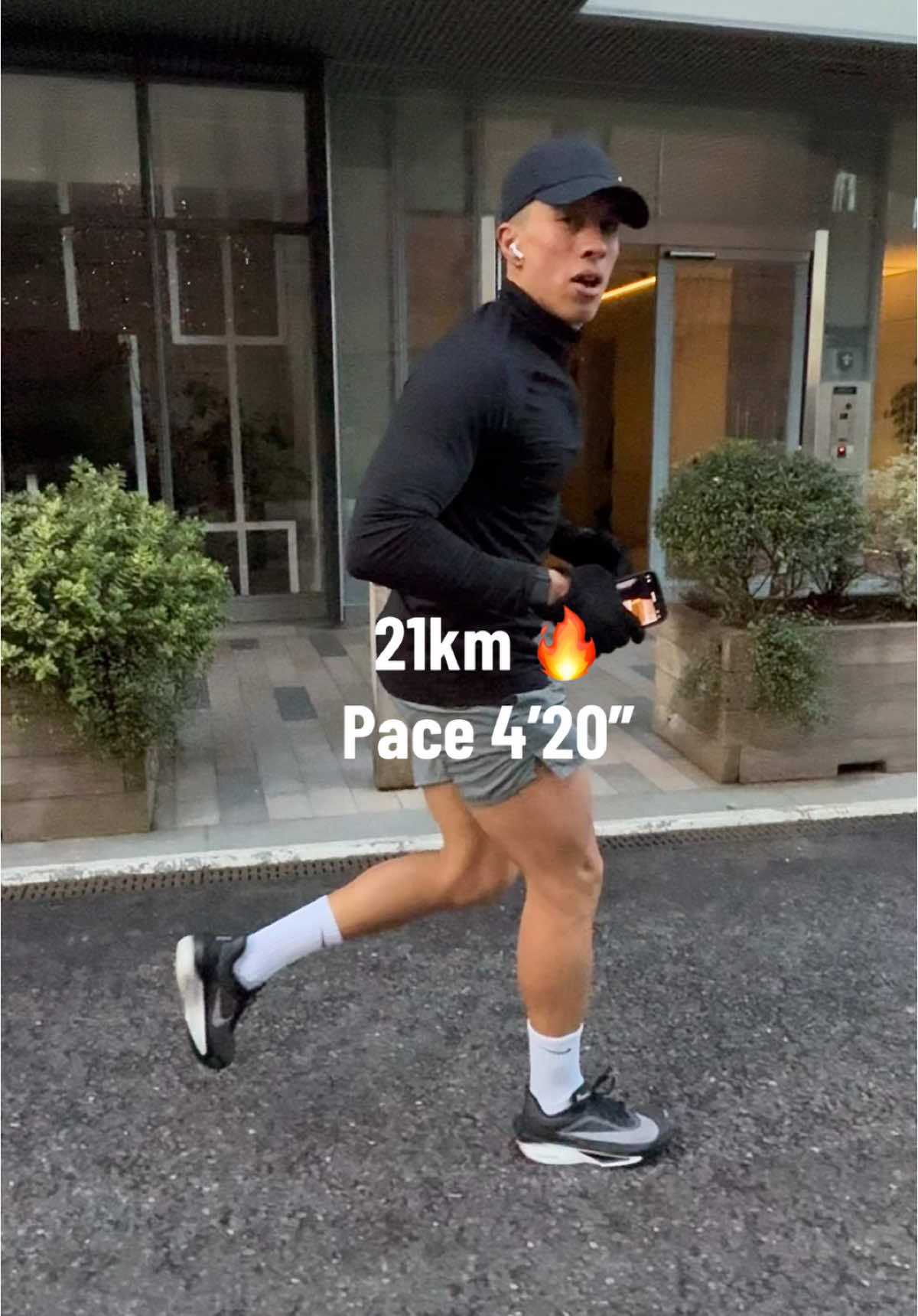 #nike #niketech #run #Running #runningman #runner #RunningManOnTikTok #longrunmotivation #marathontraining #halfmarathon #pace #training #healthylifestyle #10k #21k #correr #myprotein #runfaster #temporun #zoomfly6 #colombia 