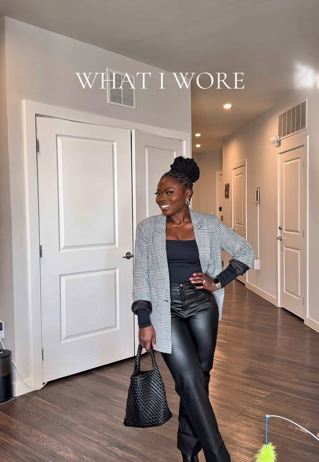 Had to re-create this look I saw on RiRi 😍 Linked all items in my LTK (link on bio) #OOTD #outfitinspo #LTK #Dupes 