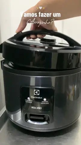 Tô amando essa panela 😍 #panelaeletricaeletrolux #foryoupage #comida 